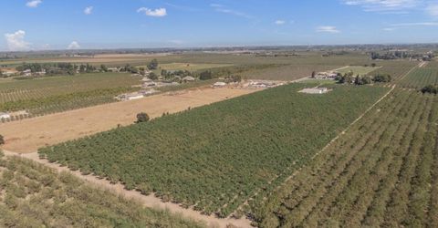 17569 Campbell Ave, Escalon, CA 95320 Photo