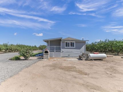 17569 Campbell Ave, Escalon, CA 95320 Photo