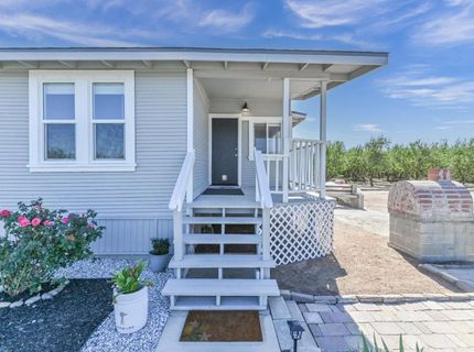 17569 Campbell Ave, Escalon, CA 95320 Photo