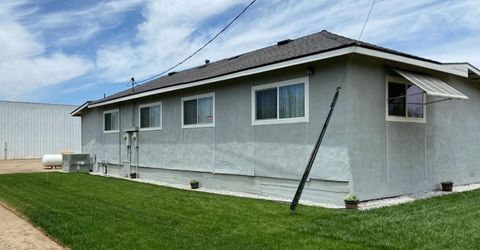 17569 Campbell Ave, Escalon, CA 95320 Photo