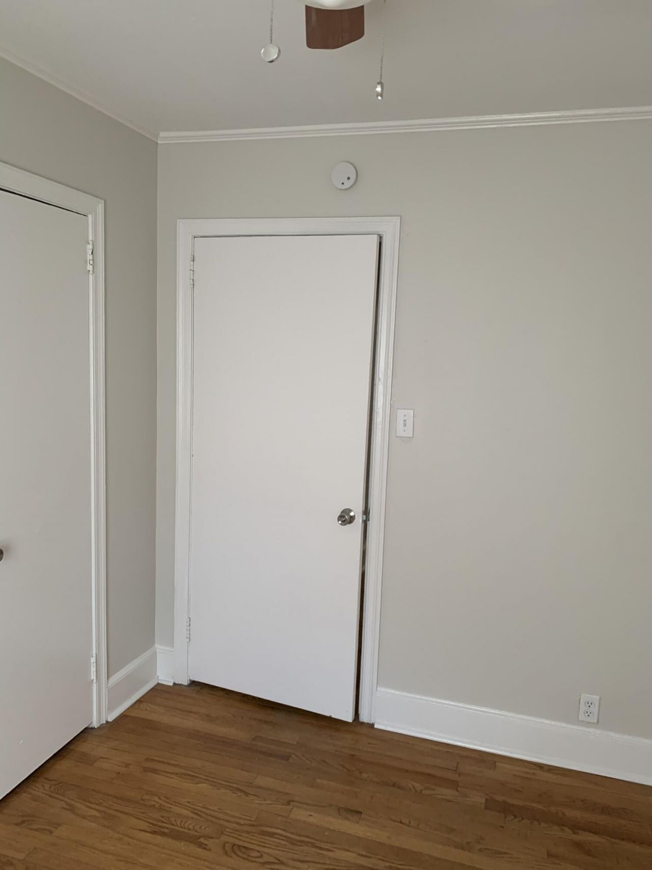 833 Locust Street Photo 6