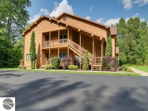 2100 Schuss Mountain Drive W, Unit 310, Bellaire, MI 49615
