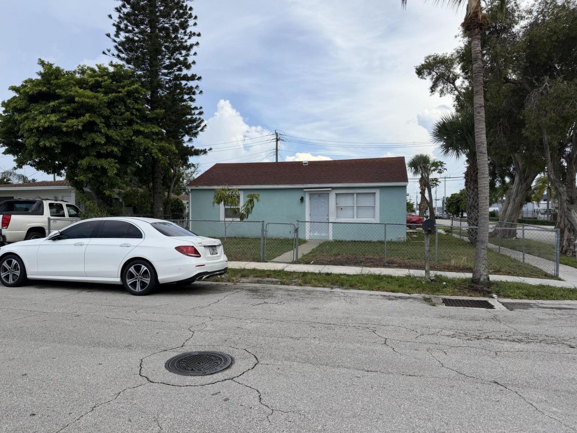 442 Winters Street, West Palm Beach, FL 33405 Photo