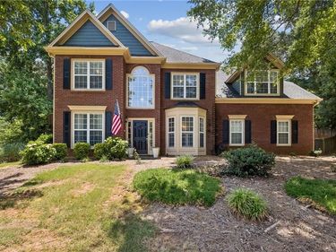 5059 Weatherstone Drive, Buford, GA 30519