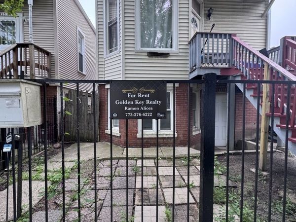 3717 W Dickens Avenue, Unit 1, Chicago, IL 60647
