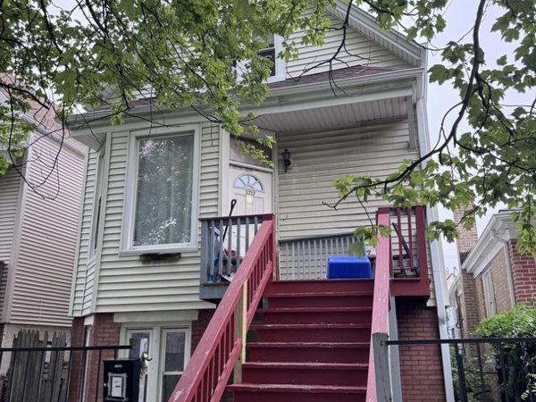 3717 W Dickens Avenue, Unit 1, Chicago, IL 60647