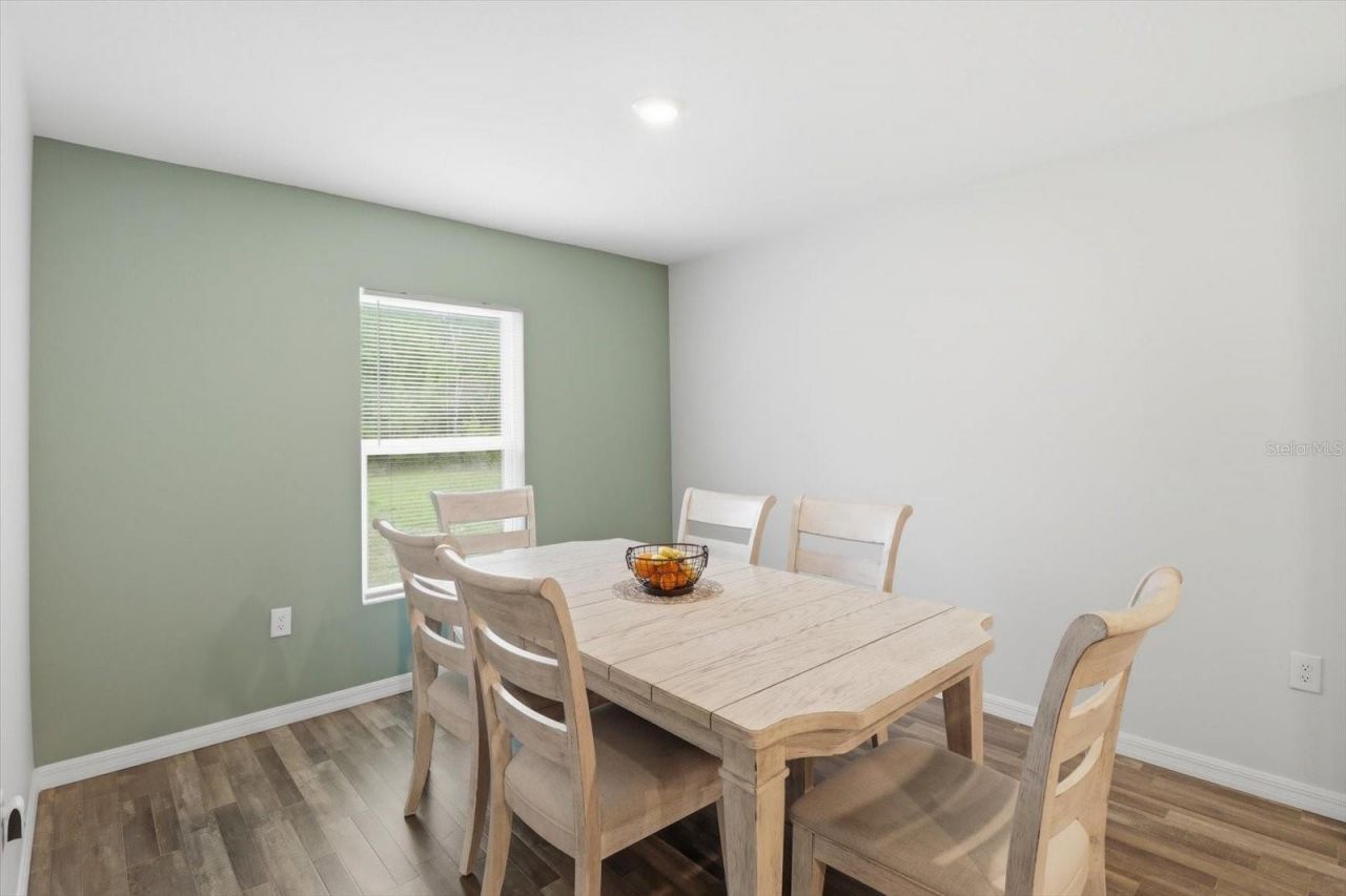 8827 N Vienna Drive , Dunnellon, FL 34433 Photo
