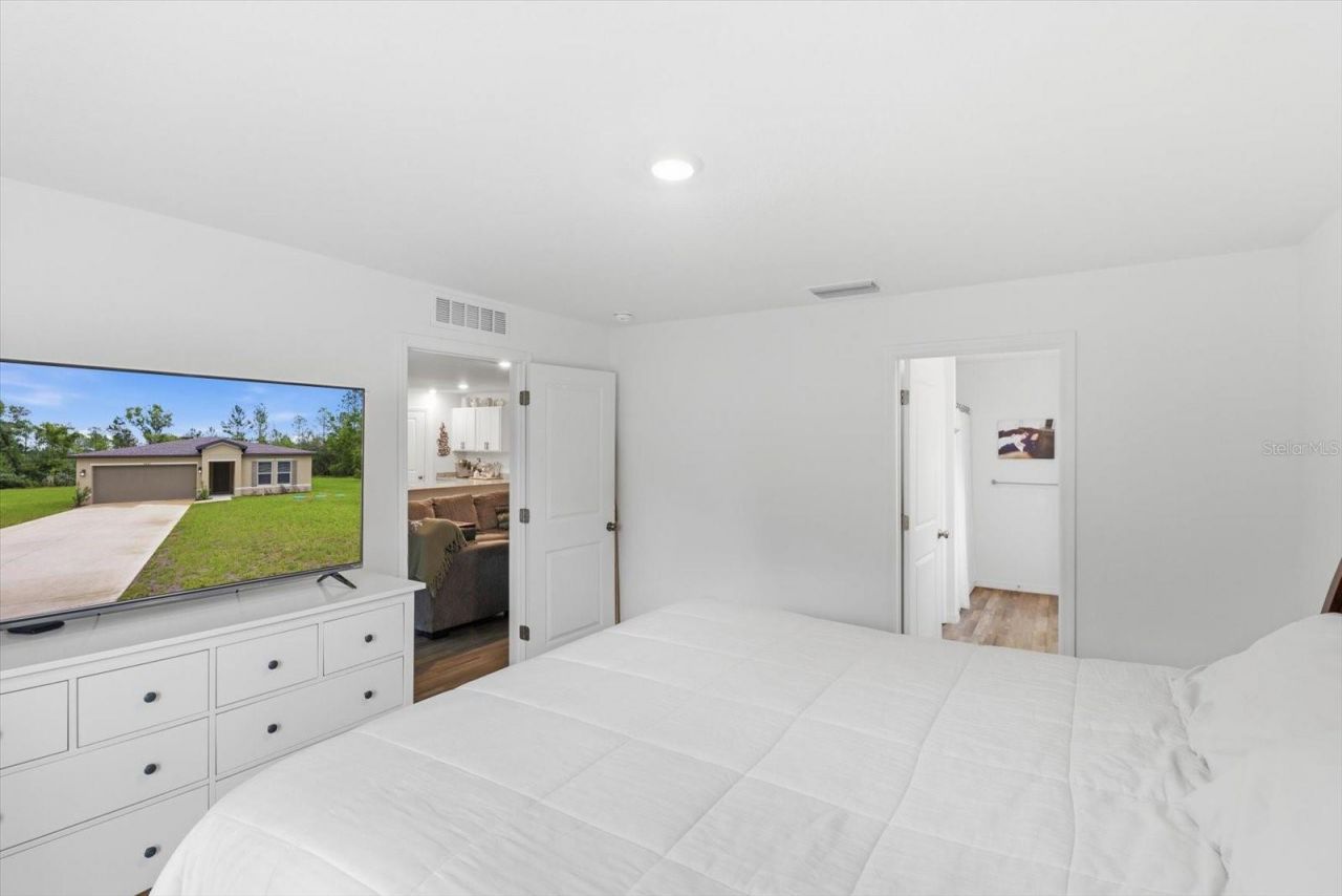 8827 N Vienna Drive , Dunnellon, FL 34433 Photo