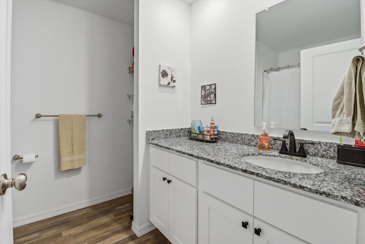 8827 N Vienna Drive , Dunnellon, FL 34433 Photo