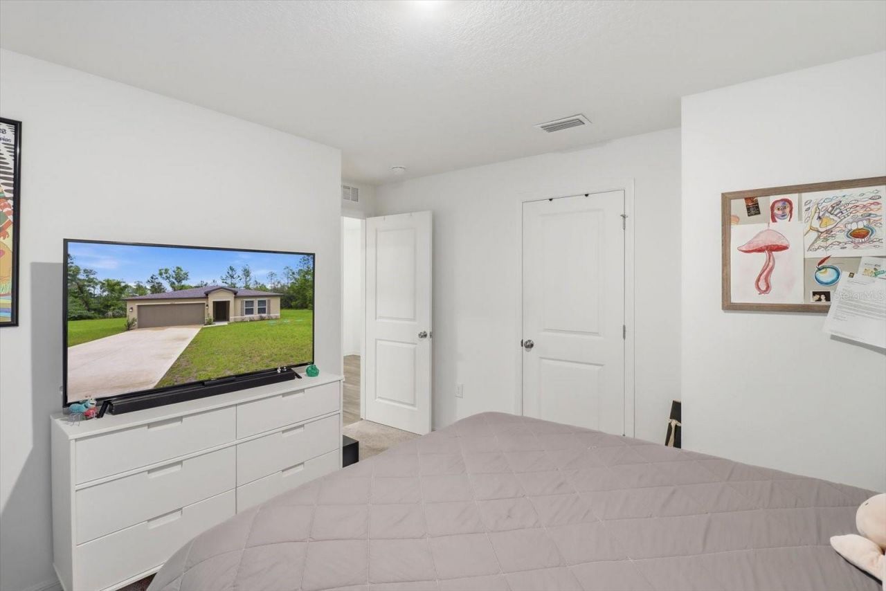 8827 N Vienna Drive , Dunnellon, FL 34433 Photo