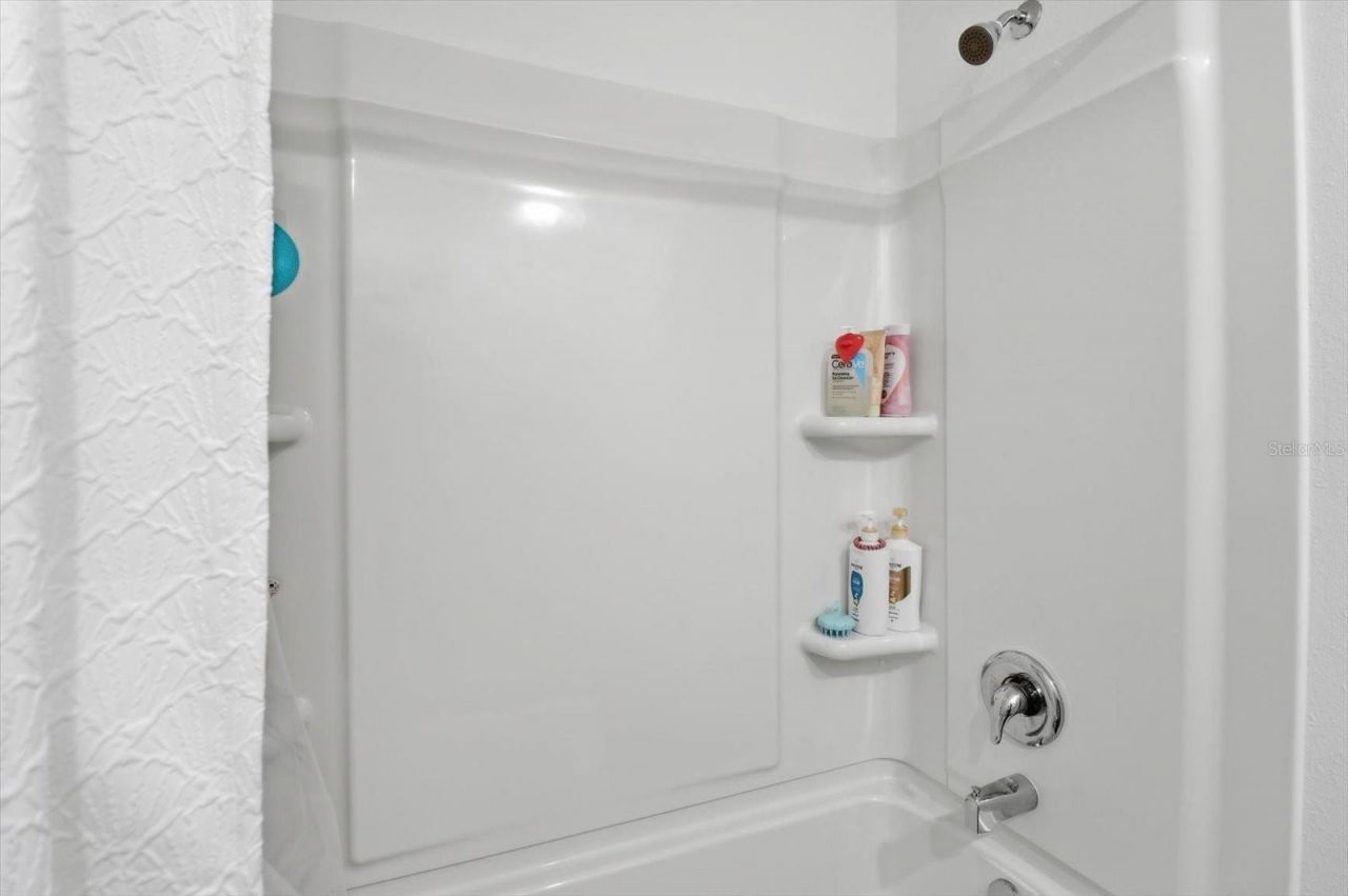8827 N Vienna Drive , Dunnellon, FL 34433 Photo