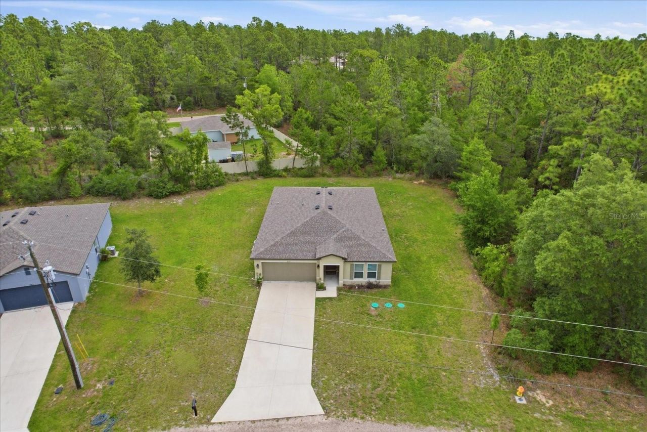 8827 N Vienna Drive , Dunnellon, FL 34433 Photo