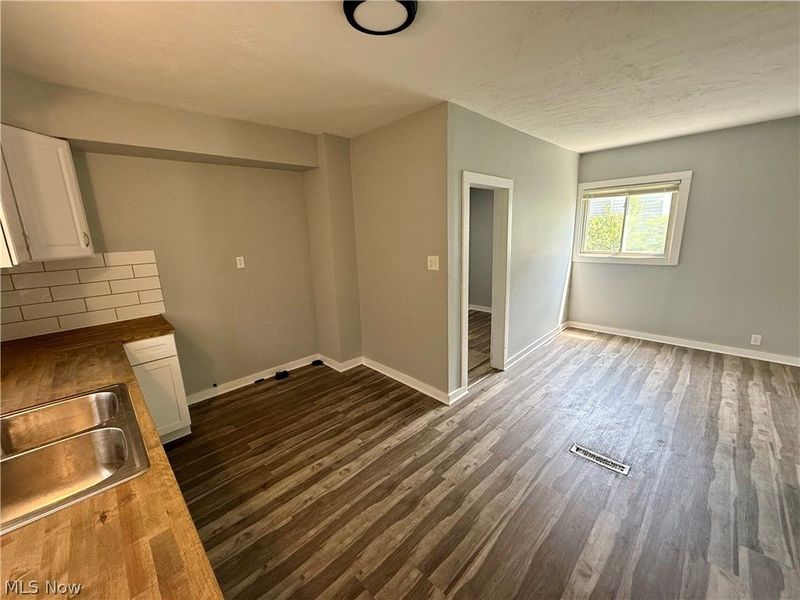 1305 Curtis Street, Akron, OH 44301 Photo 8
