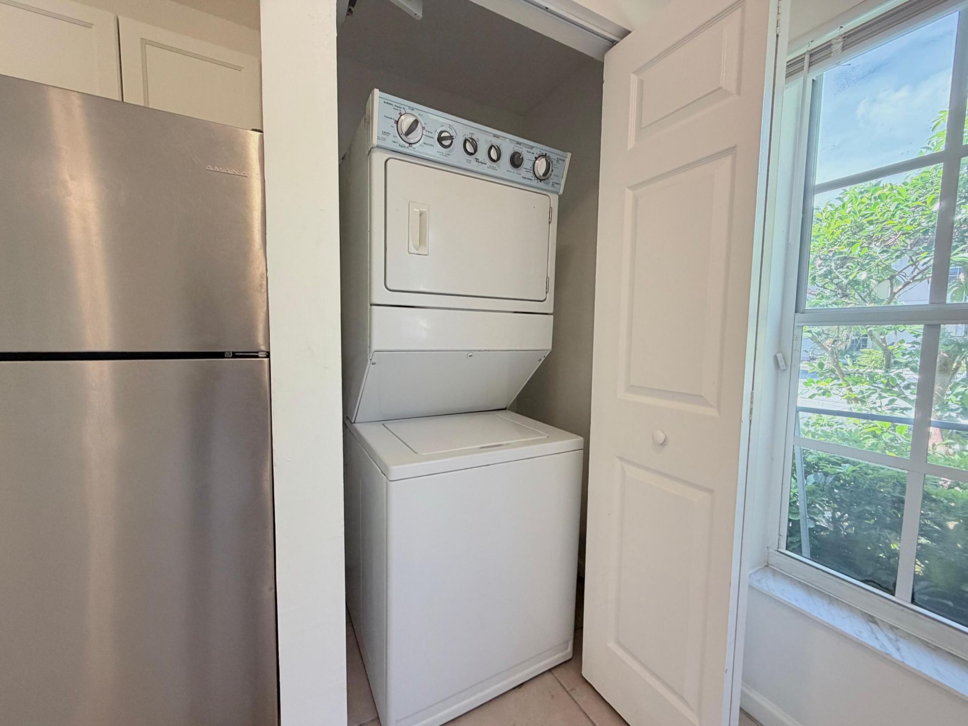 910 Summit Lake Drive, West Palm Beach, FL 33406 Photo