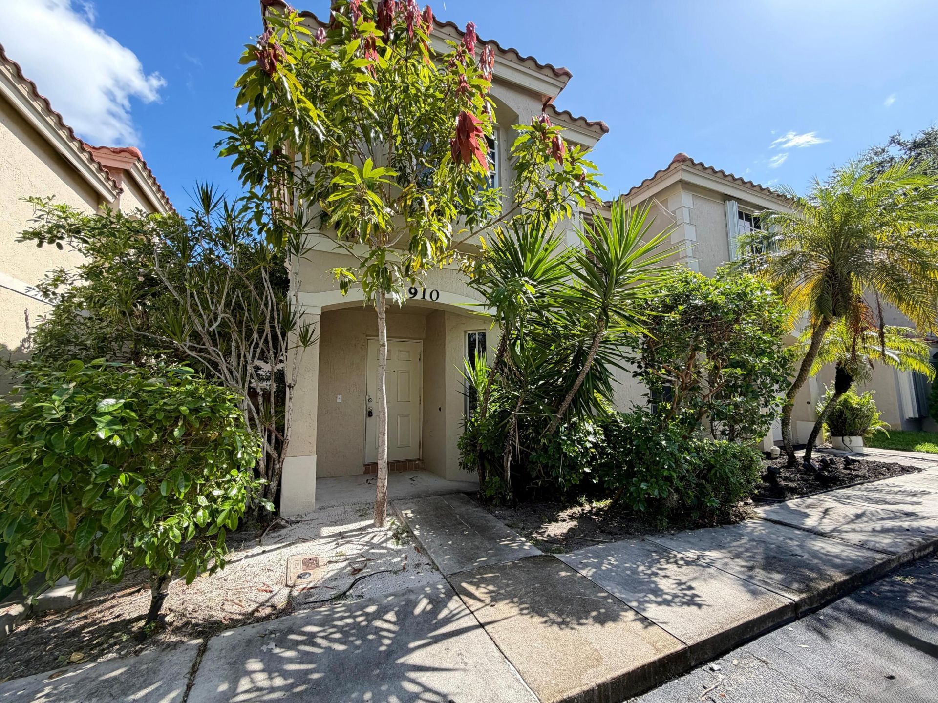 910 Summit Lake Drive, West Palm Beach, FL 33406 Photo