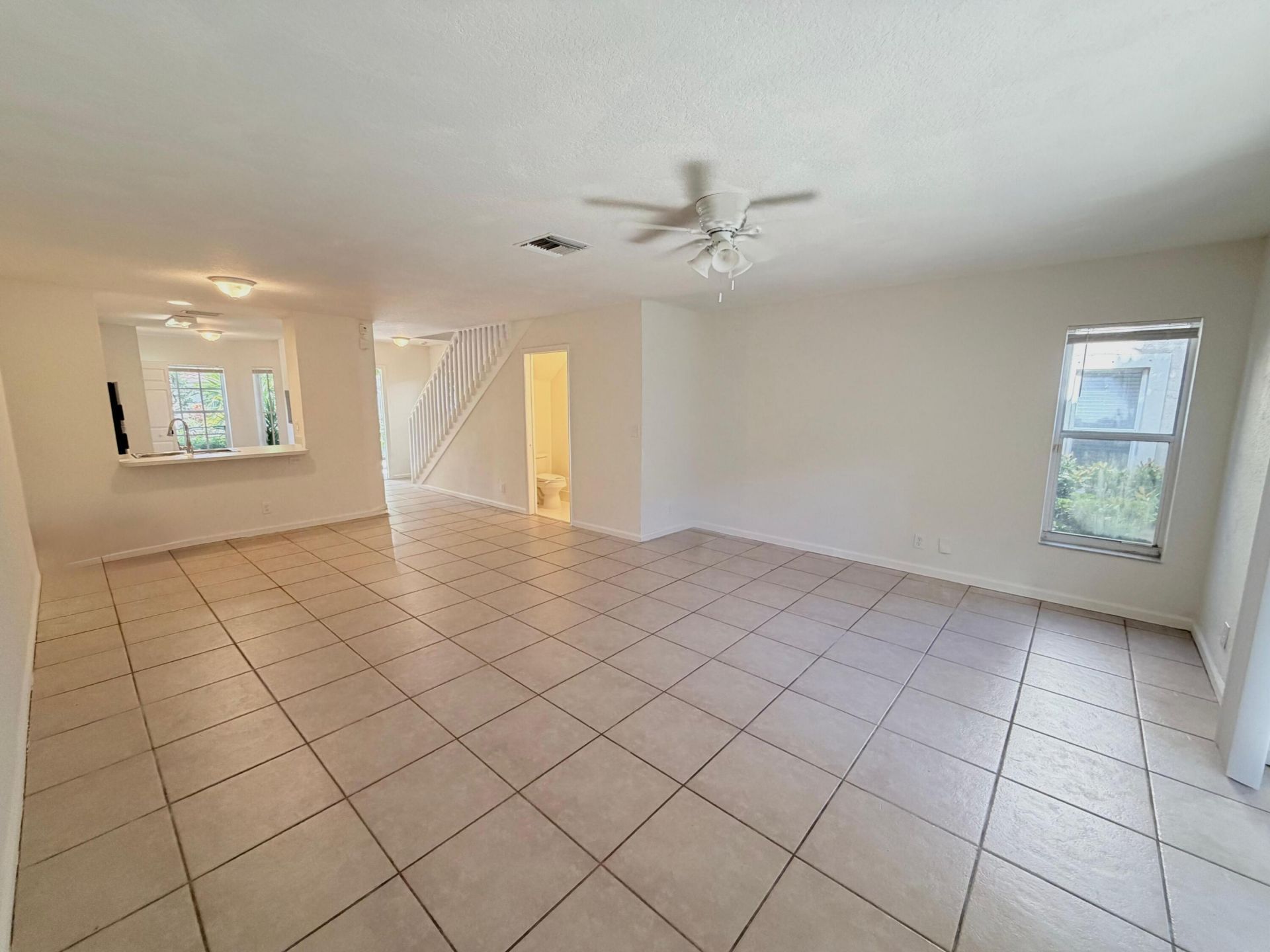 910 Summit Lake Drive, West Palm Beach, FL 33406 Photo