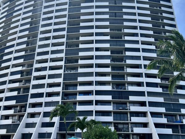 5200 N Flagler Drive, Unit 503, West Palm Beach, FL 33407