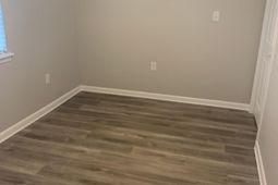 1118 Gunn Avenue photo 4