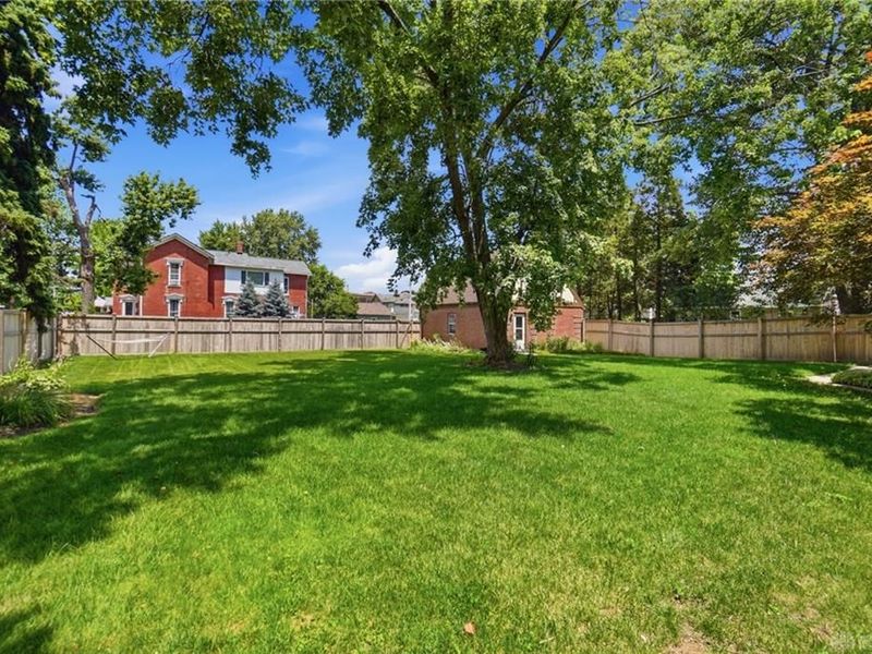 505 E Linden Avenue, Miamisburg, OH 45342 Photo 90