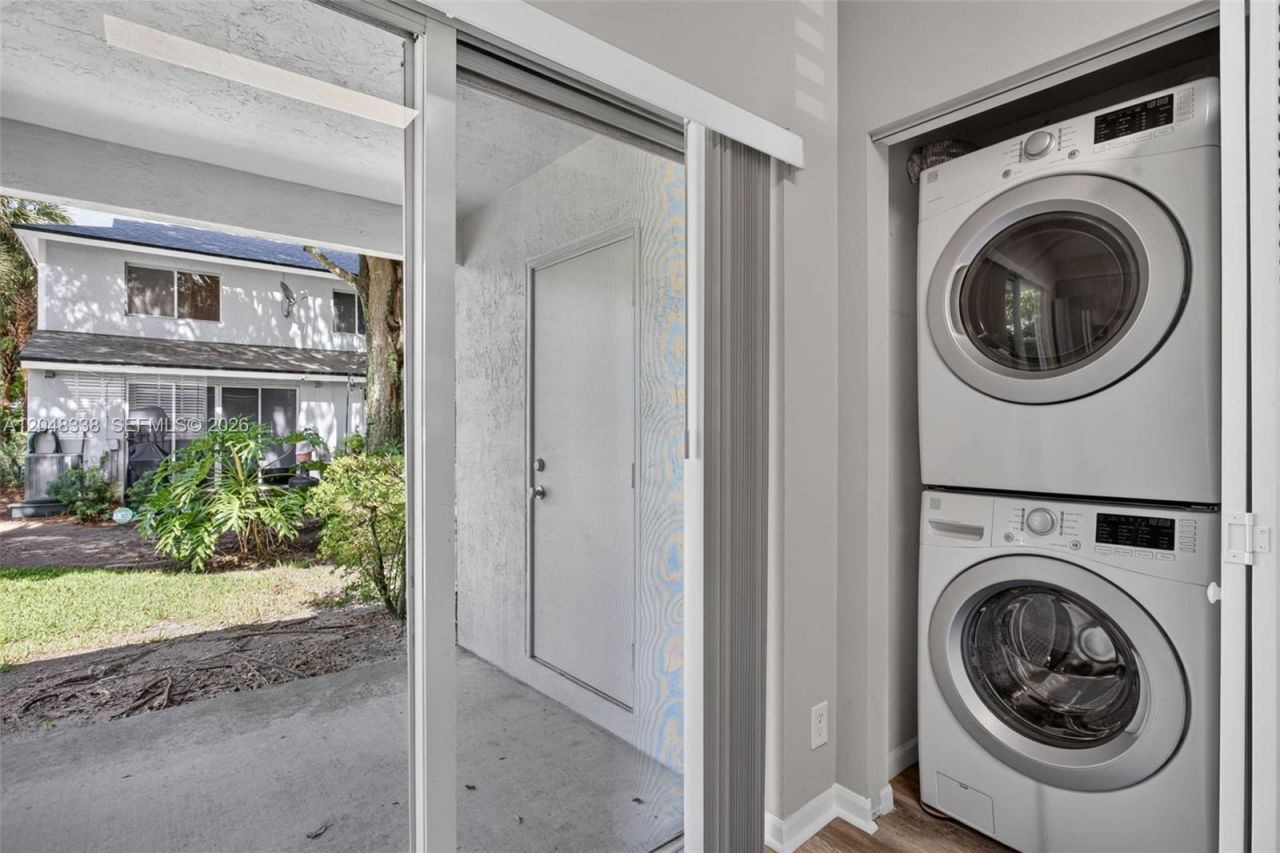 3364 Celebration Ln, Unit 156, Margate, FL 33063 Photo