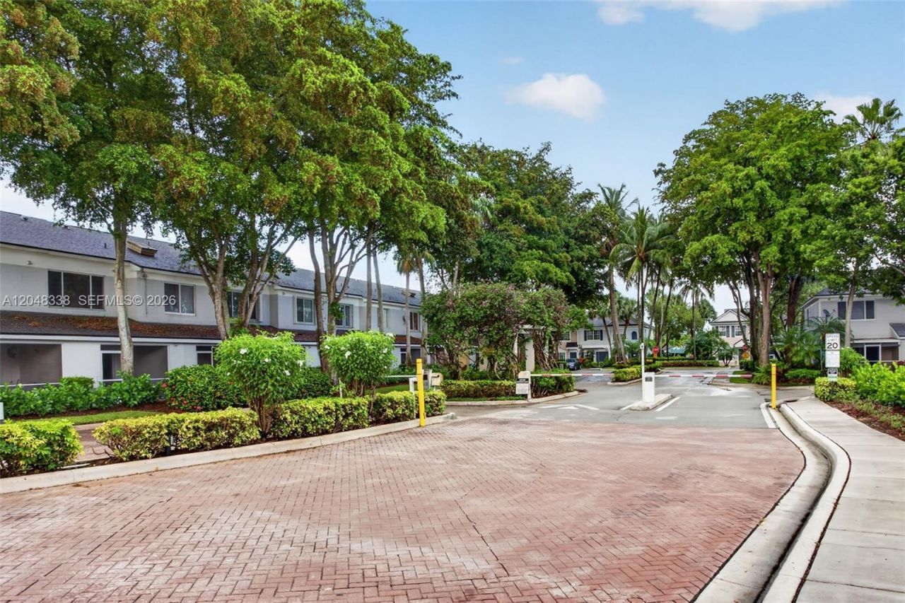 3364 Celebration Ln, Unit 156, Margate, FL 33063 Photo