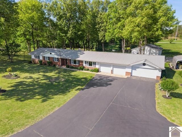 803 N State Route 810, Kuttawa, KY 42055