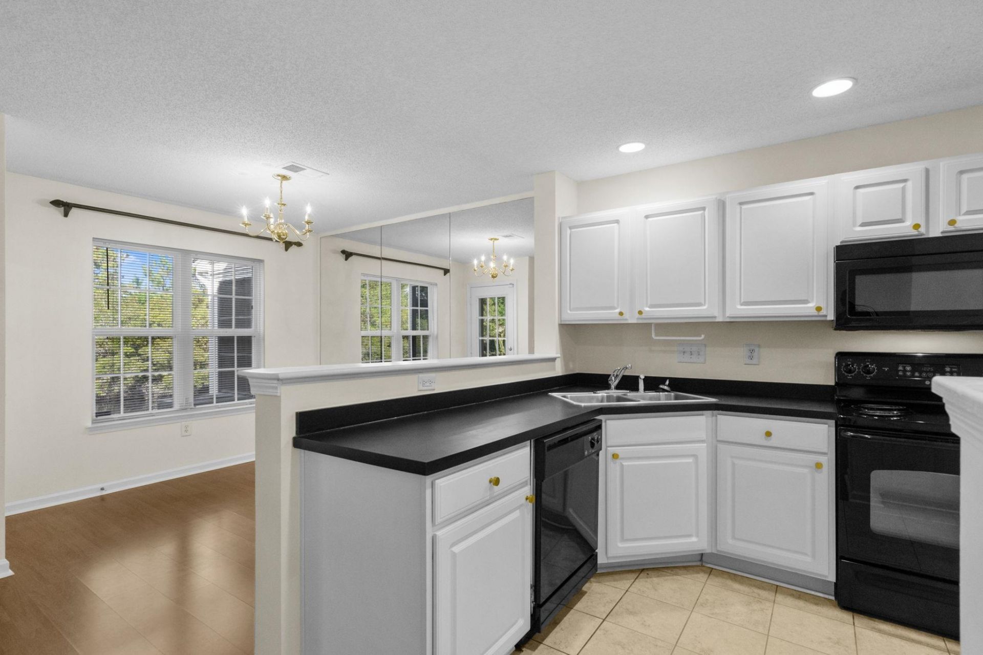 136 Sardis Dr.  Photo 22