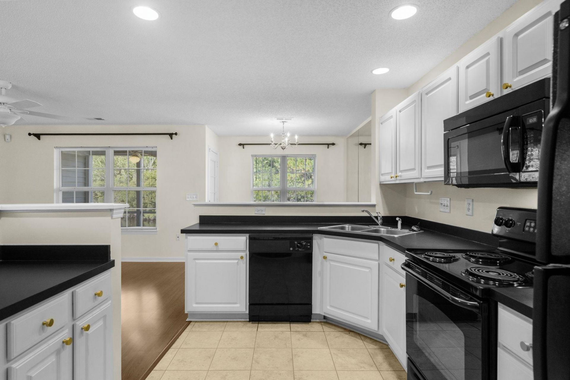 136 Sardis Dr.  Photo 25