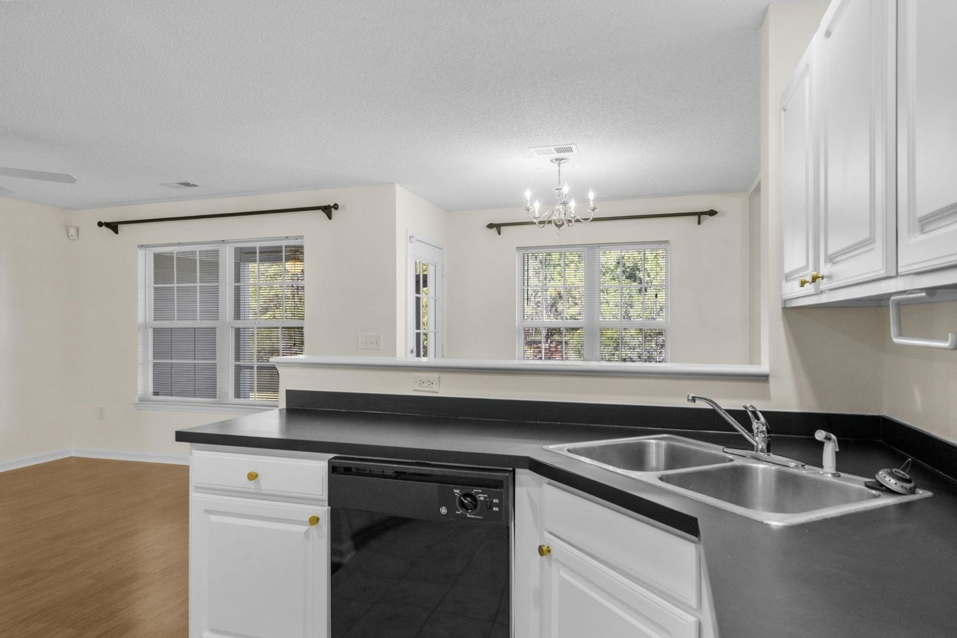 136 Sardis Dr.  Photo 26