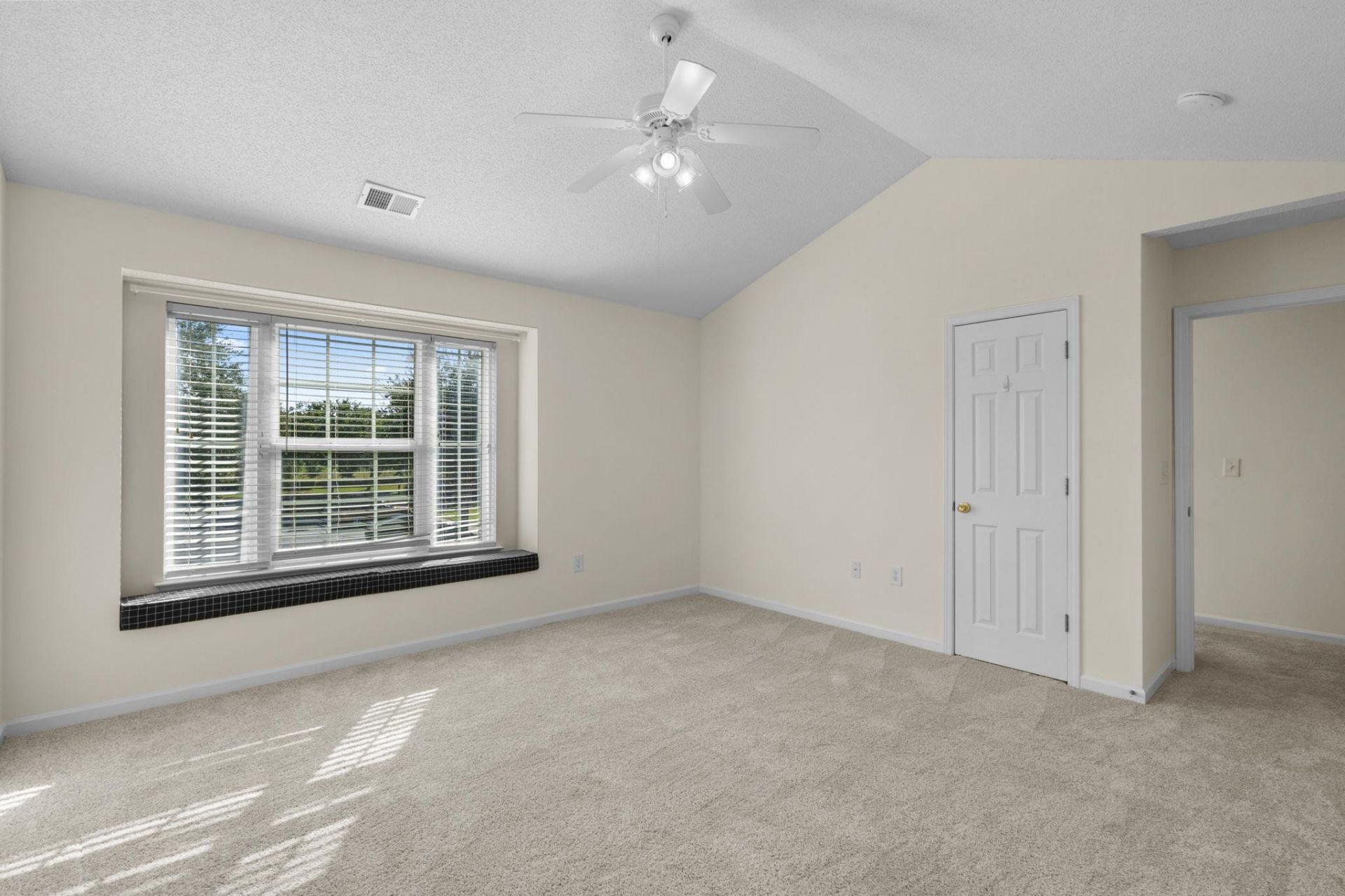 136 Sardis Dr.  Photo 33