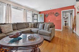 2027 Oakside Lane  photo 4