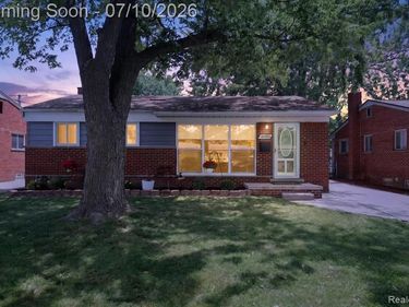 16543 Drake Street, Southgate, MI 48195
