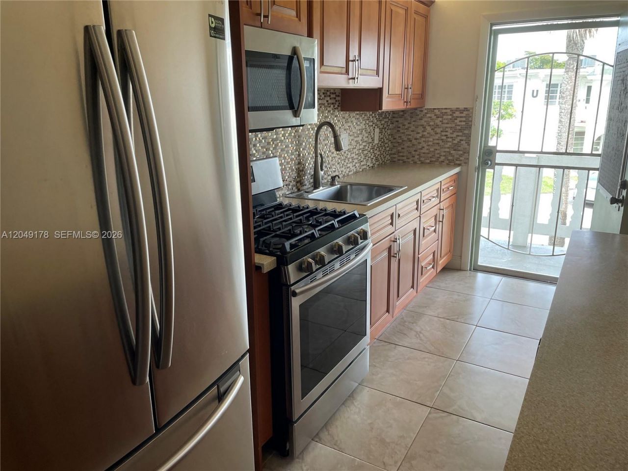 20120 NE 2nd Ave , Unit W28, Miami Gardens, FL 33179 Photo