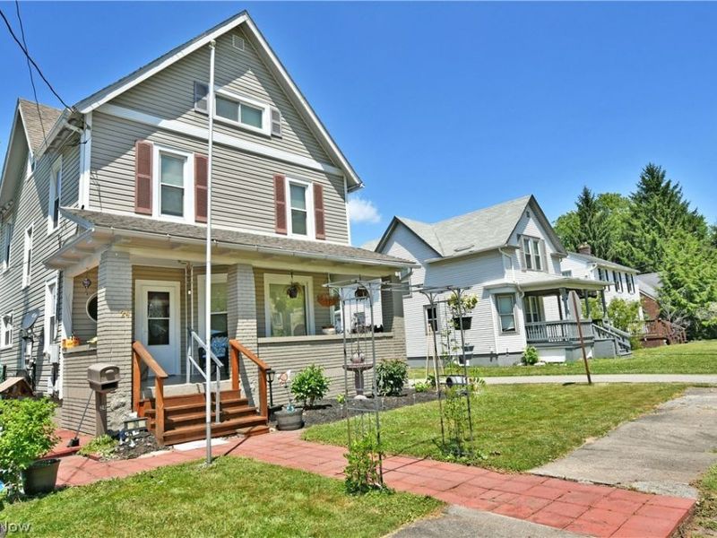 24 Lincoln Avenue, Niles, OH 44446 Photo 2