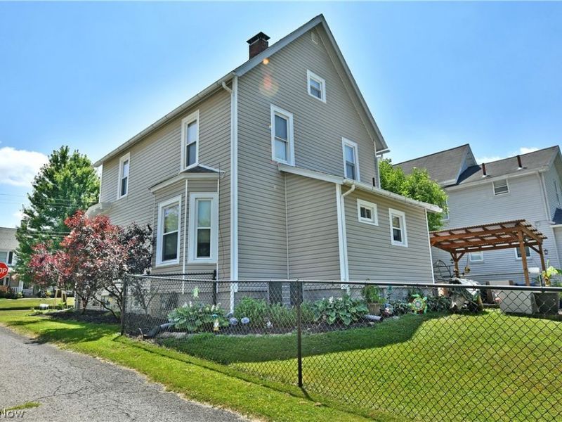 24 Lincoln Avenue, Niles, OH 44446 Photo 4