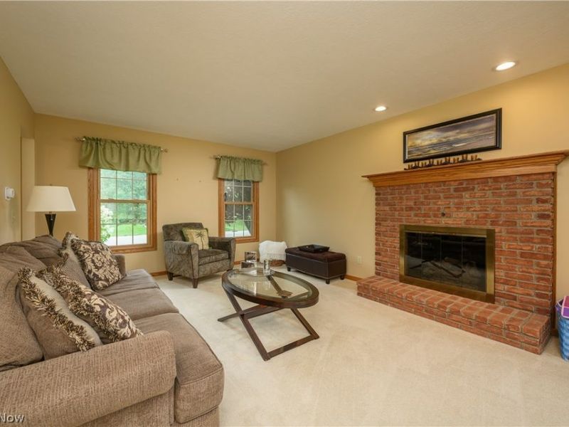 3176 Carie Hill Circle NW, Massillon, OH 44646 Photo 14