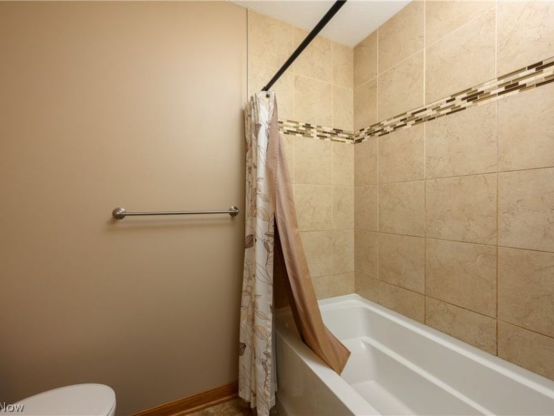 3176 Carie Hill Circle NW, Massillon, OH 44646 Photo 22