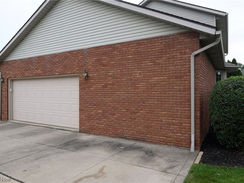 3176 Carie Hill Circle NW, Massillon, OH 44646 Photo 32