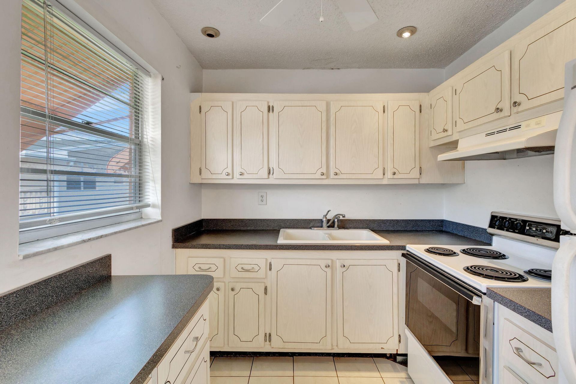 332 Sheffield N, West Palm Beach, FL 33417 Photo