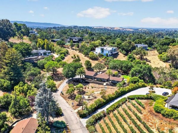12800 Dianne Drive, Los Altos Hills, CA 94022