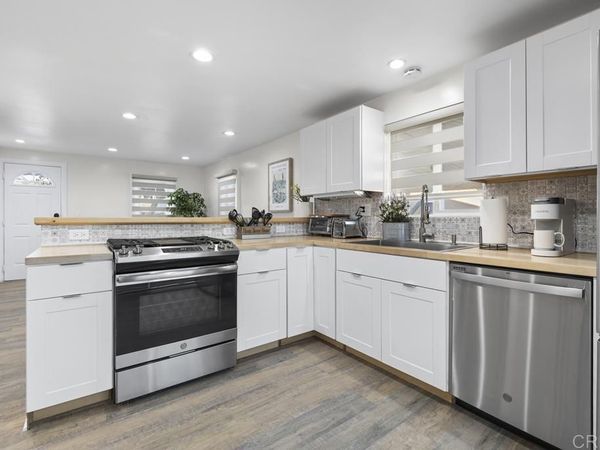 1114 E Division, National City, CA 91950