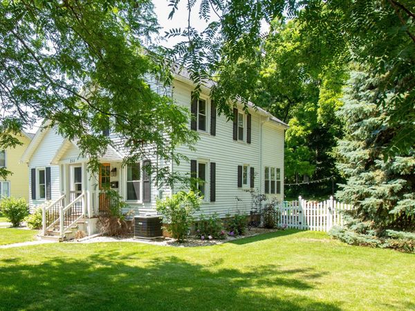 211 N Ferry Dr, Lake Mills, WI 53551