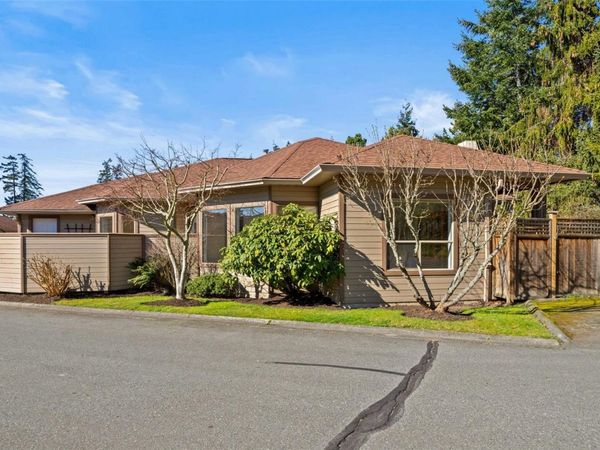 4515 Pipeline Rd , Unit #601, Saanich, BC V8Z 5M3
