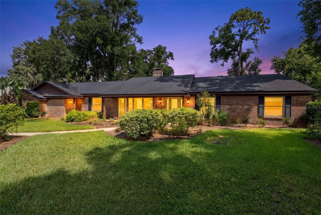 105 Pine Tree Lane, Altamonte Springs, FL 32714 Photo