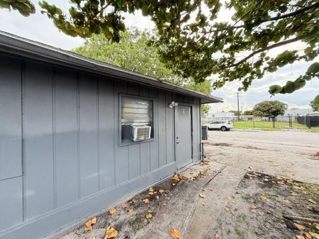 714 S H Street, Lake Worth Beach, FL 33460 Photo