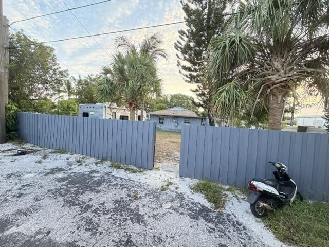 714 S H Street, Lake Worth Beach, FL 33460 Photo