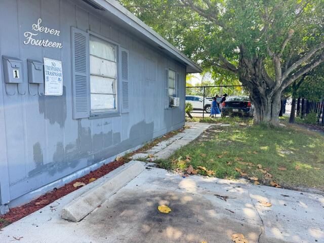 714 S H Street, Lake Worth Beach, FL 33460 Photo