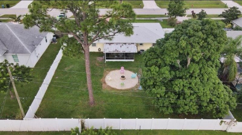 772 SE Thornhill Drive, Port Saint Lucie, FL 34983 Photo