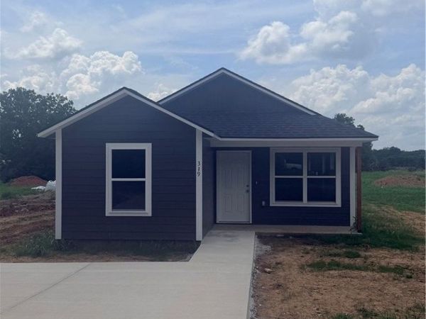 319 CHARLEY Street , Decatur, AR 72761