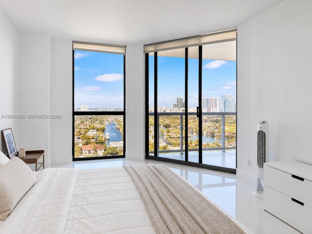 3640 Yacht Club Dr , Unit 1903, Aventura, FL 33180 Photo